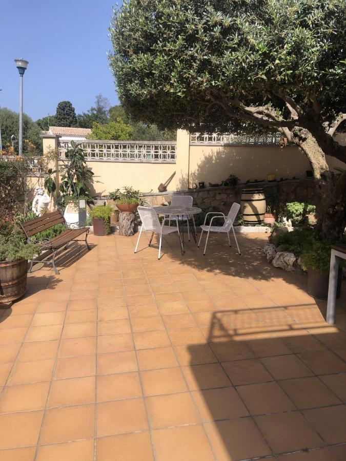 Apartmán 1R Pis Al Port-Terrassa I Jardi Llança Exteriér fotografie